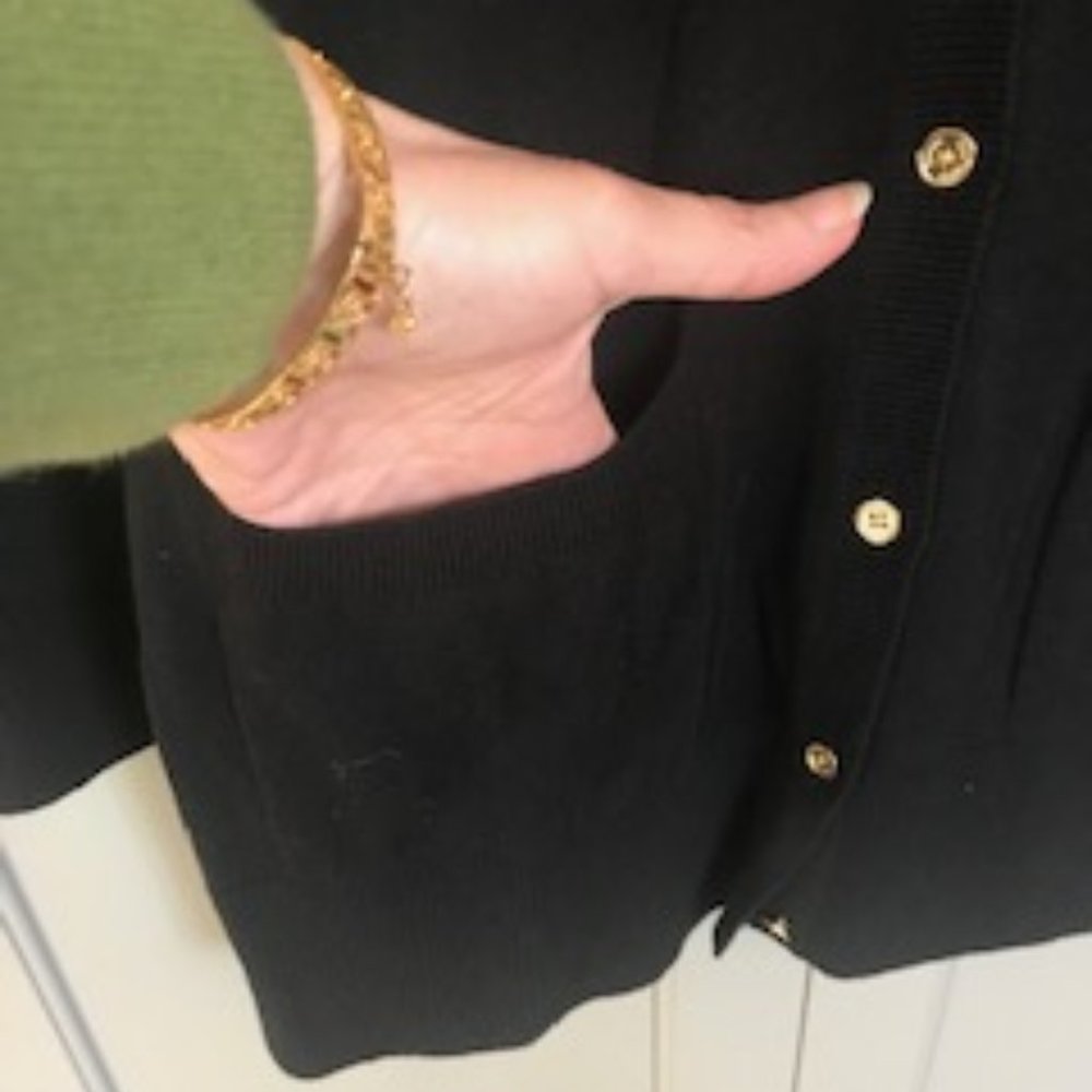 Michael’s Kors V neck Button down Cardigan - Picture 2 of 10
